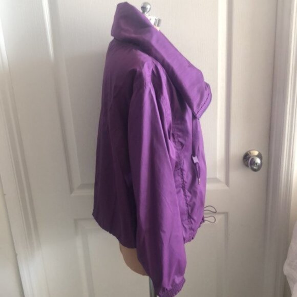 Xersion Cropped Rain Coat Jacket Water Resistant Bright Purple Sz.S-M New - Picture 3 of 11